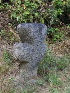 Photo de la croix de type Crozant d'accès à Chantôme dite Croix de la Gâne