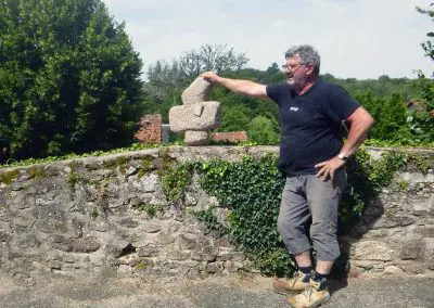Photo de la croix de type Crozant dite croix d'accès à La Chartrie après restauration