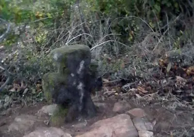 Photo de la croix de type Crozant dite croix d'accès aux Brousses ou croix de la Chinaud après restauration