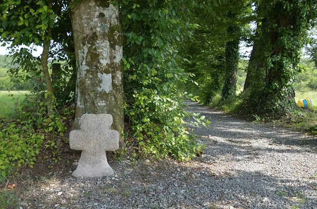 Indre-Creuse : le mystère des croix de Crozant