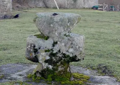 Photo de la croix de type Crozant dite croix des Places ou croix d'accès au Château