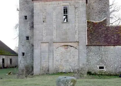 Photo de la croix de type Crozant dite croix des Places ou croix d'accès au Château