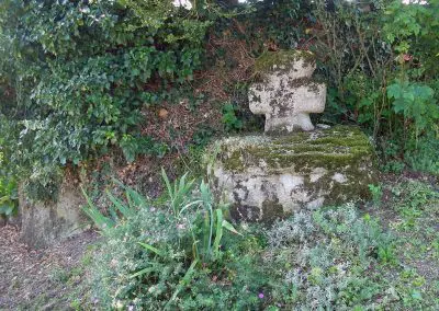 Photo de la croix de type Crozant dite croix de Josnon - Village
