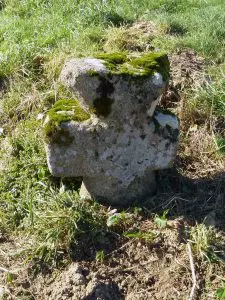 Photo de la croix de type Crozant dite croix d'accès à l'ancien village de la Coquetière
