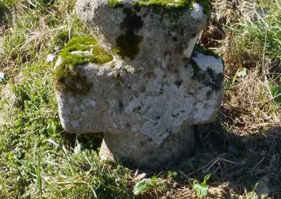 Photo de la croix de type Crozant dite croix d'accès à l'ancien village de la Coquetière