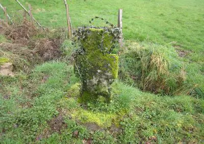 Photo de la croix de type Crozant dite croix d'accès à La Querlière