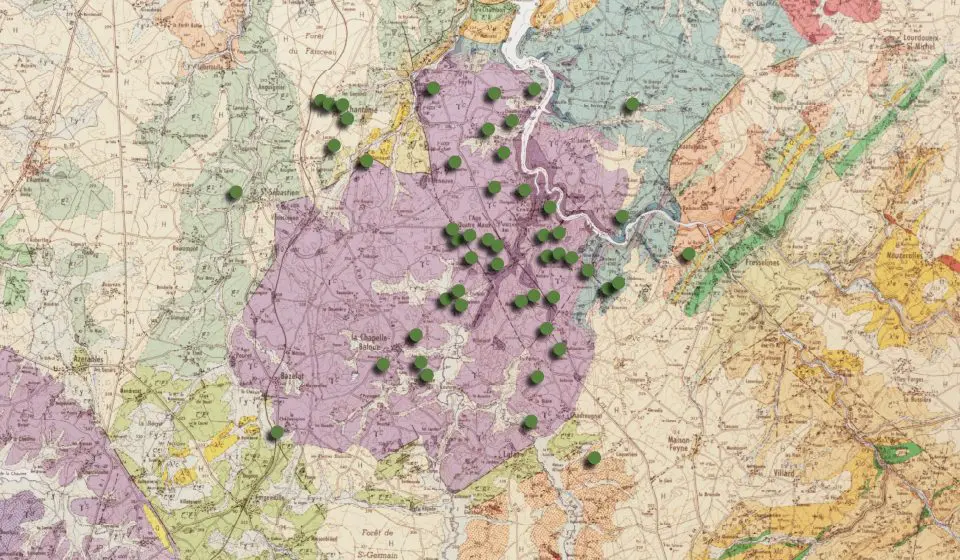 Carte géologique présentant la localisation des croix de Crozant